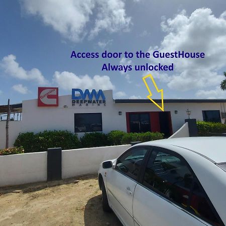 Varadero Marina Airport Guests Rooms Oranjestad Dış mekan fotoğraf