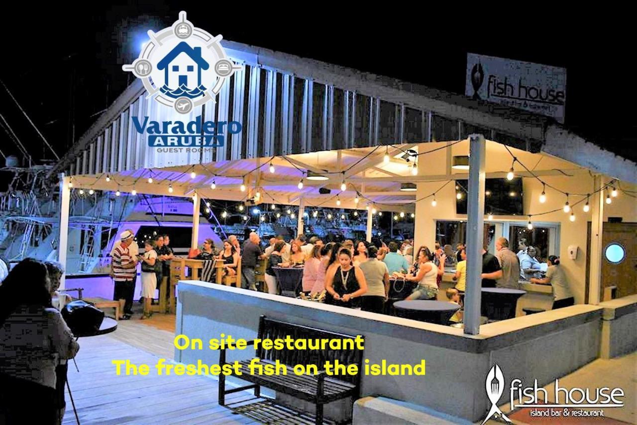 Varadero Marina Airport Guests Rooms Oranjestad Dış mekan fotoğraf